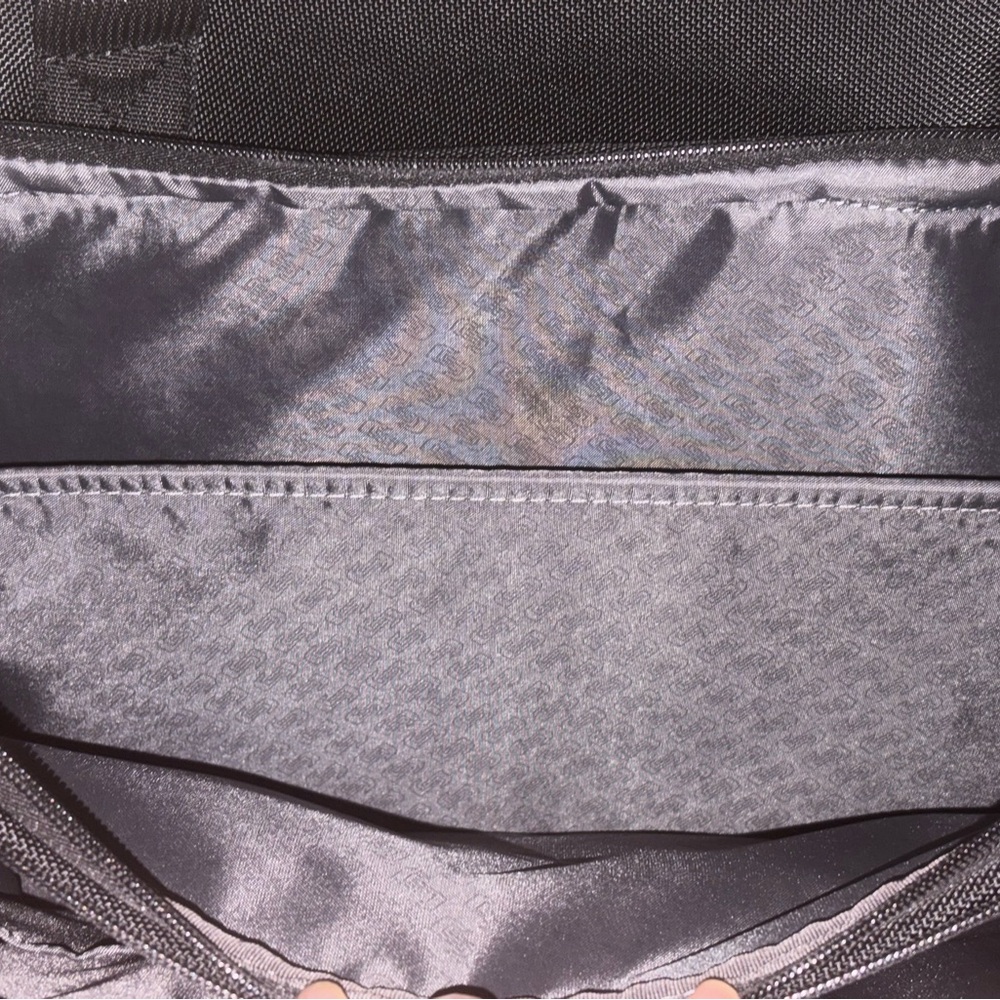 Solo NY Bryant rolling case; never used - Picture 6 of 9